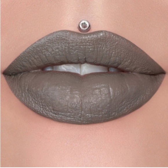 Jeffree Star Grave Digger Velvet Lipstick - Picture 1 of 1